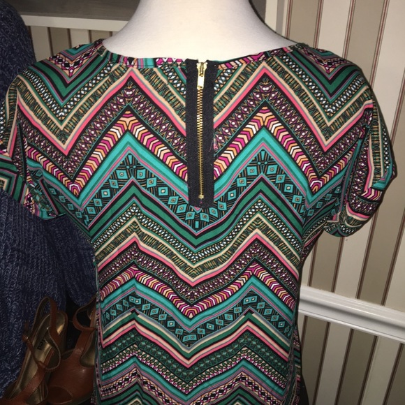 Boutique Blouse - Picture 2 of 2